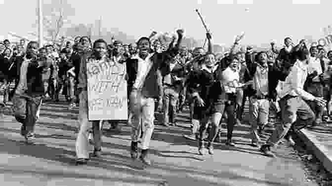 A Group Of Anti Apartheid Protesters Marching In The Streets Of Soweto, South Africa. Viva No Surrender : Anti Apartheid Struggle